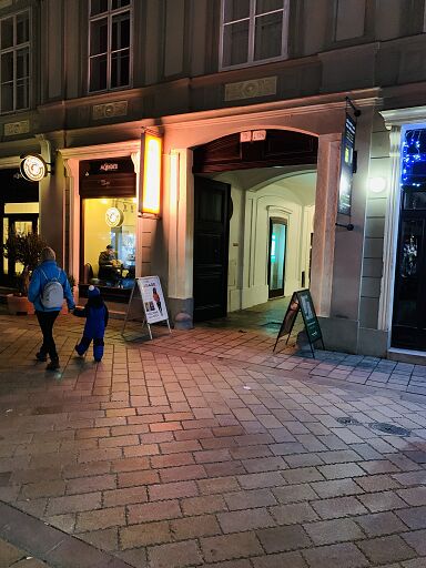 Featured Nav Image 1