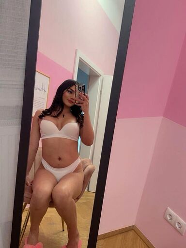 Featured Nav Image 1