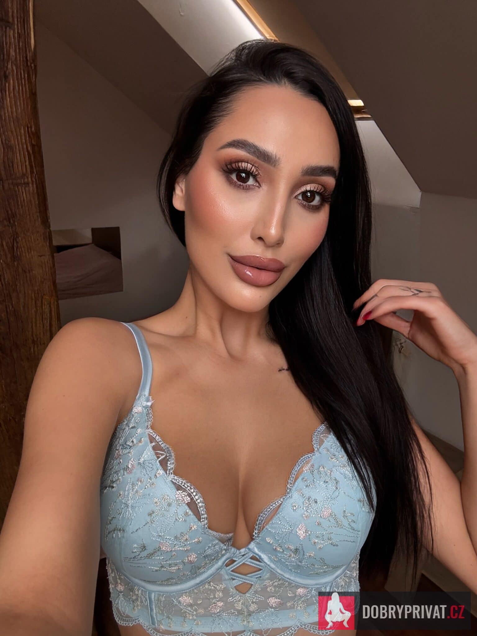 Featured Nav Image 1