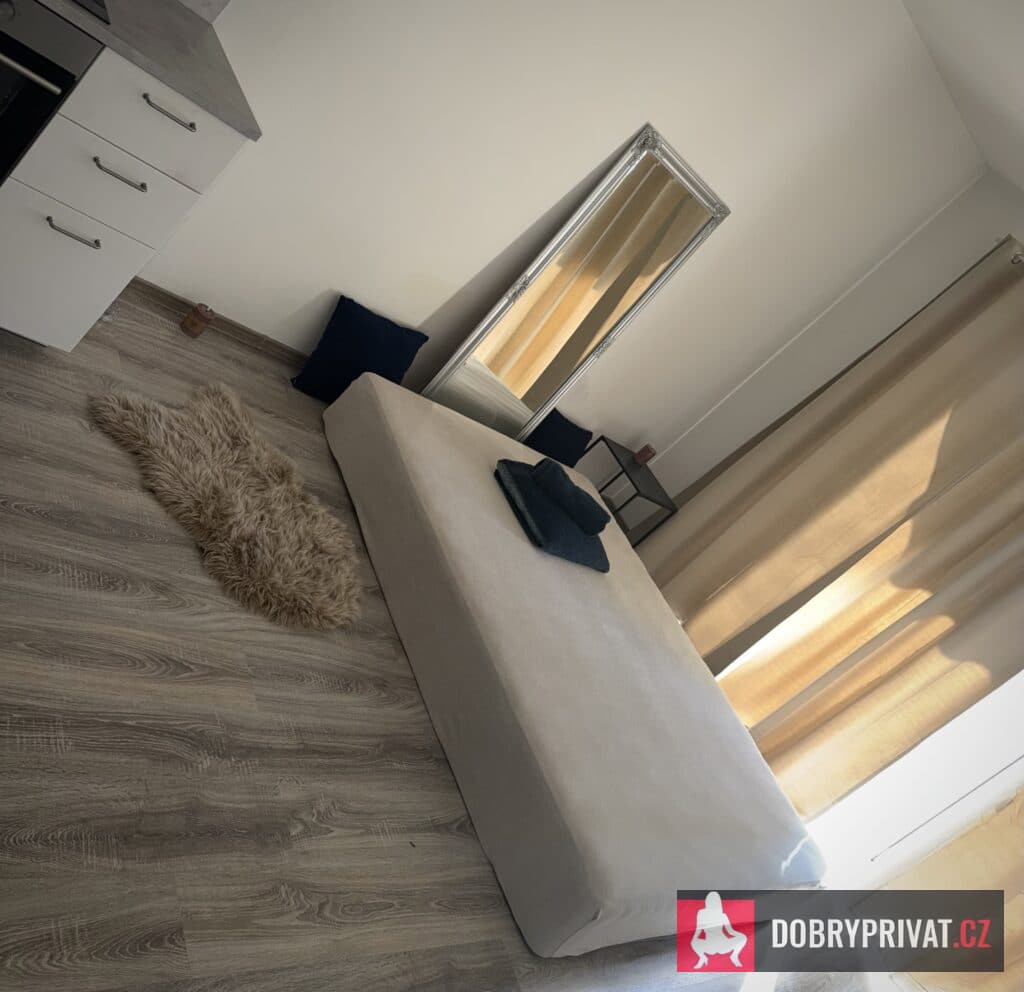 Featured Nav Image 1