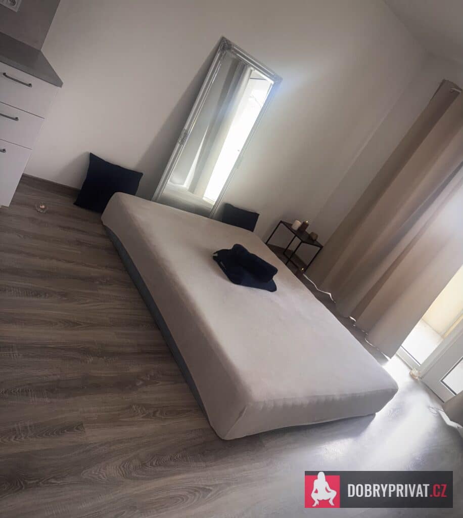 Featured Nav Image 1