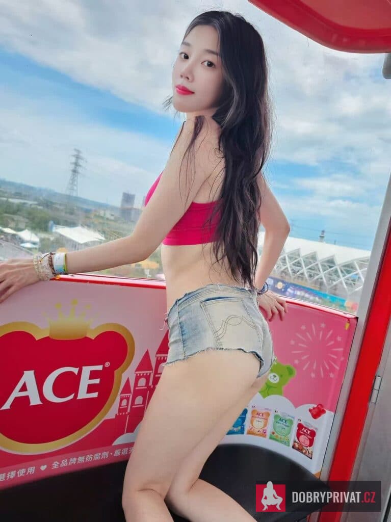 Featured Nav Image 1